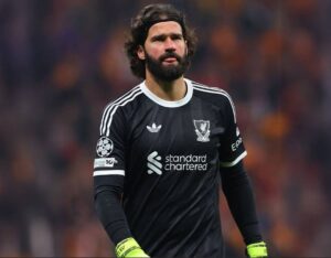 ลิเวอร์พูลเจอข่าวร้ายก่อนศึก UCL รอบ 16 ทีม เมื่อ อลิสซอน ชวดลงเฝ้าเสา