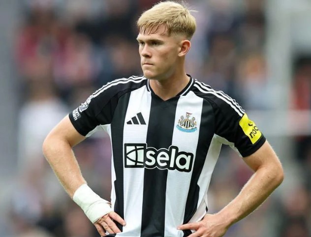 ลูอิส ฮอลล์